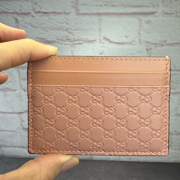Gucci Pink Leather Wallet with Embossed Monogram - Picture 2 of 7